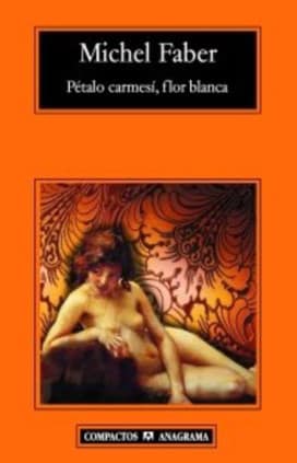 Pétalo carmesí, flor blanca
