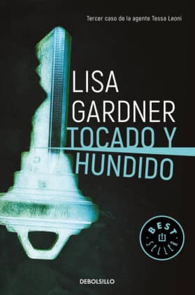 Tocado y hundido (Tessa Leoni 3)