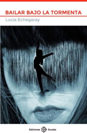 Bailar bajo la tormenta