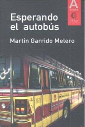 Esperando el autobús