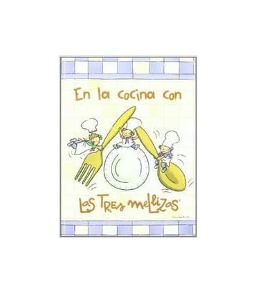 En la cocina con las tres mellizas
