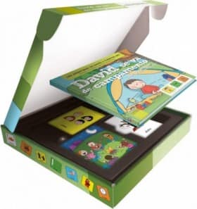 DAVID SE VA DE CAMPAMENTO