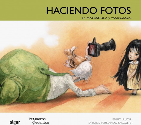 HACIENDO FOTOS MAYUSCULA-MANUSCRITA