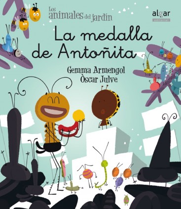 LA MEDALLA DE ANTOÑITA CURSIVA