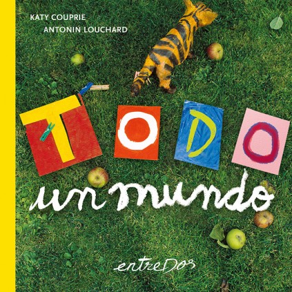 TODO UN MUNDO (LIBRO + 30 CARTAS)
