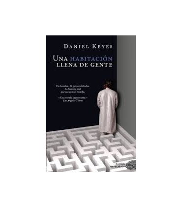 UNA HABITACION LLENA DE GENTE