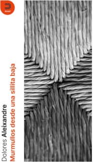 Murmullos desde una sillita baja