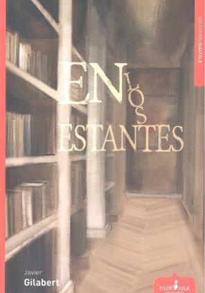En los estantes